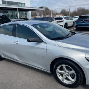 CHEVROLET MALIBU LS - 9