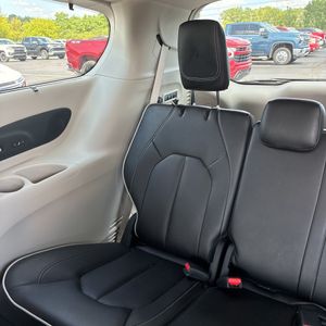2022 Chrysler PACIFICA LIMITED — миниатюра 37