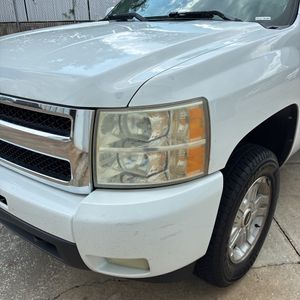 صورة مصغرة 46 لـ 2010 Chevrolet SILVERADO 1500 LTZ