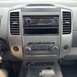 2010 Nissan FRONTIER LE 缩略图 36