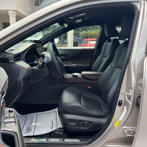 2024 Toyota VENZA XLE — миниатюра 32