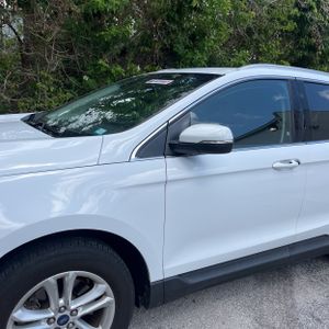 FORD EDGE SEL - 2