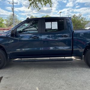 CHEVROLET SILVERADO 1500 CUSTOM TRAIL BOSS - 4