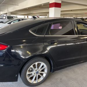FORD FUSION SE - 9