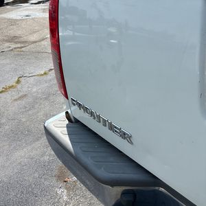 2016 Nissan FRONTIER S — фото 23