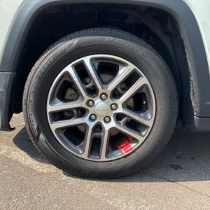 2018 JEEP COMPASS LATITUDE — миниатюра 17