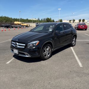 MERCEDES-BENZ GLA - 1