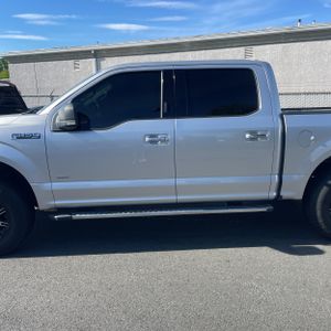 FORD F-150 XLT - 4