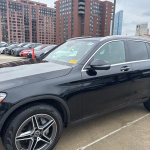 MERCEDES-BENZ GLC - 2