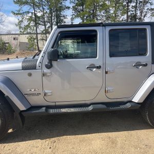 JEEP WRANGLER UNLIMITED SAHARA - 4