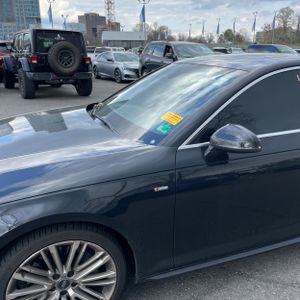 AUDI A4 2.0T PREMIUM - 2