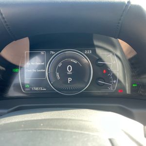 صورة 40 لـ 2019 Lexus ES 300H LUXURY