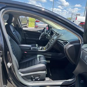 صورة مصغرة 33 لـ 2018 FORD FUSION SE