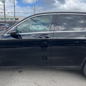 MERCEDES-BENZ GLC - 4