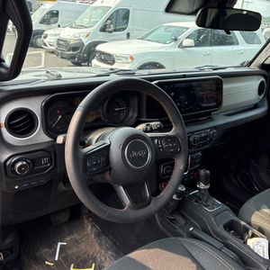 صورة مصغرة 36 لـ 2024 JEEP WRANGLER 4XE WILLYS
