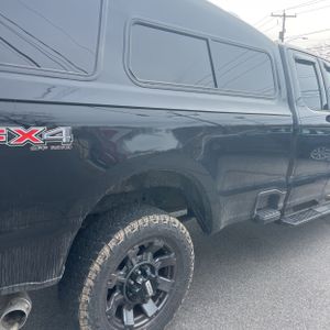 FORD F-350 SUPER DUTY LARIAT - 9