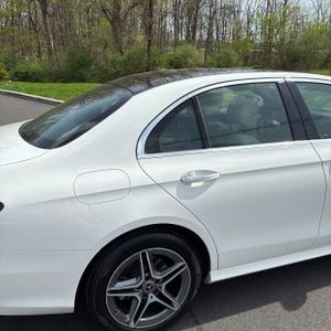 MERCEDES-BENZ E-CLASS - 9