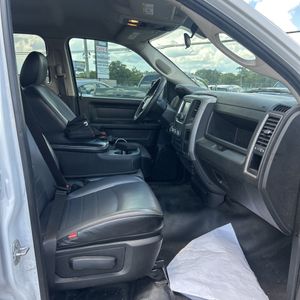 صورة 35 لـ 2022 RAM 1500 CLASSIC TRADESMAN