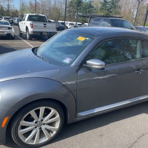 VOLKSWAGEN BEETLE 1.8T - 2
