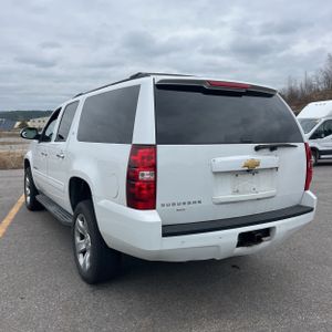 CHEVROLET SUBURBAN - 5