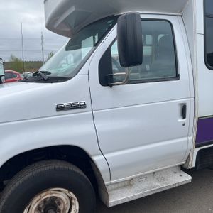 FORD E-350 CUTAWAY - 2