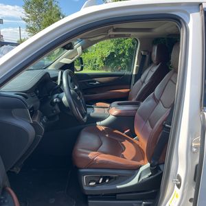 صورة 31 لـ 2019 Cadillac ESCALADE LUXURY
