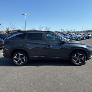 HYUNDAI TUCSON SEL - 10