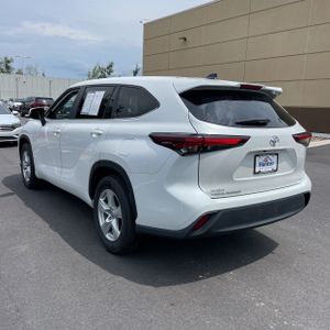 2024 Toyota HIGHLANDER LE 照片 5