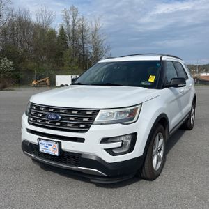 FORD EXPLORER XLT - 1