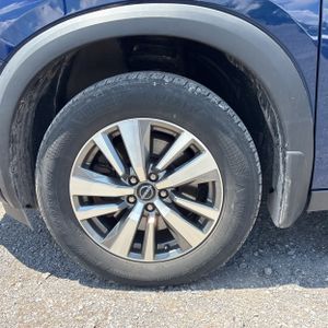 صورة مصغرة 17 لـ 2023 Nissan PATHFINDER SL
