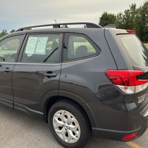صورة 6 لـ 2019 Subaru FORESTER BASE