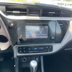 2017 Toyota COROLLA LE — миниатюра 36