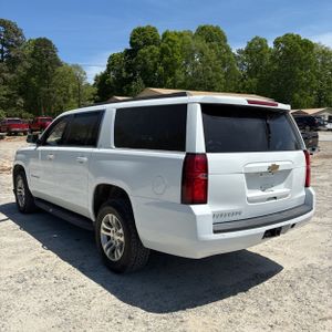 CHEVROLET SUBURBAN LT - 5