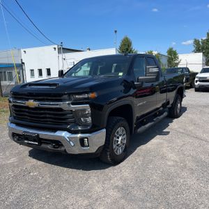صورة 1 لـ 2024 Chevrolet SILVERADO 2500HD LT