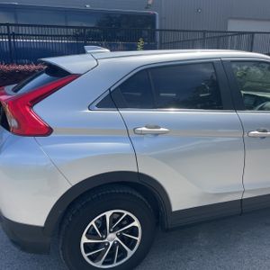 MITSUBISHI ECLIPSE CROSS ES 1.5T - 9