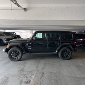JEEP WRANGLER 4XE SAHARA 4X4 - 3