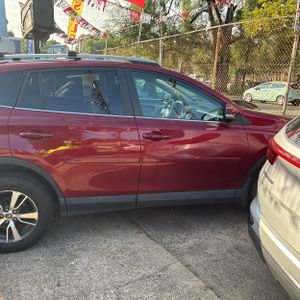 صورة 11 لـ 2018 Toyota RAV4 XLE