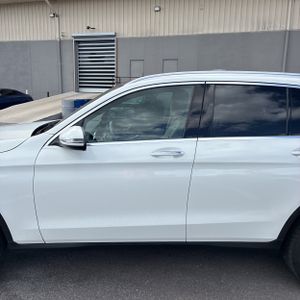 MERCEDES-BENZ GLC - 4