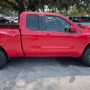 2025 Nissan FRONTIER SV 缩略图 11