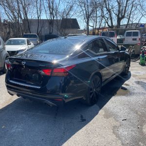 NISSAN ALTIMA 2.5 SR - 8