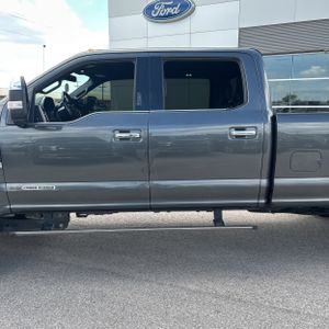 FORD F-350 SUPER DUTY PLATINUM - 4