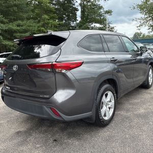 2022 Toyota HIGHLANDER LE — фото 8