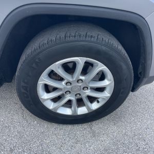 2014 JEEP GRAND CHEROKEE LAREDO — миниатюра 20