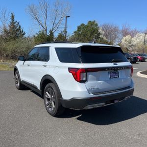 FORD EXPLORER ACTIVE - 5