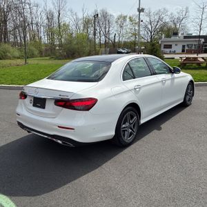 MERCEDES-BENZ E-CLASS - 8