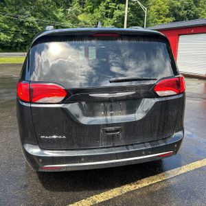 2018 Chrysler PACIFICA TOURING L — фото 7