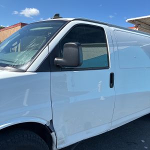 CHEVROLET EXPRESS 2500 - 2