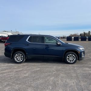 CHEVROLET TRAVERSE LS - 10