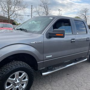 FORD F-150 XLT - 2