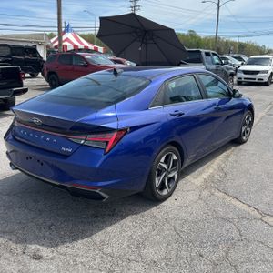 HYUNDAI ELANTRA HYBRID LIMITED - 8